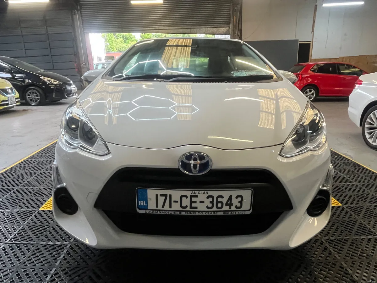 Toyota Aqua 2017 - Image 3