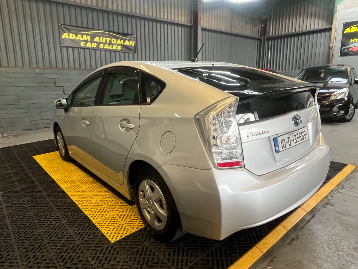 Toyota Prius 2010 - Image 5