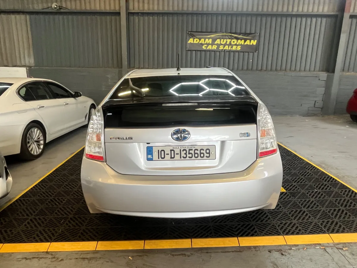 Toyota Prius 2010 - Image 6