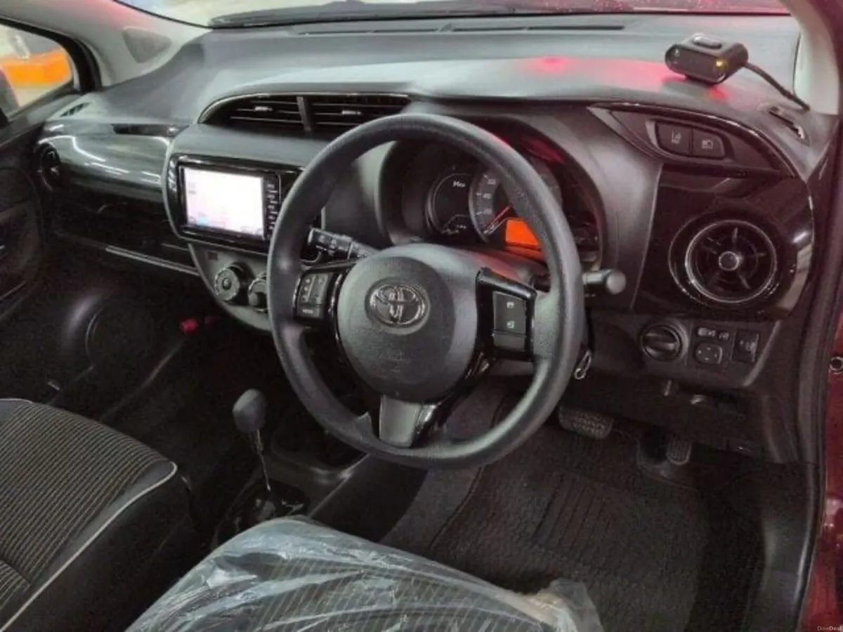 Toyota Vitz 2017 - Image 2