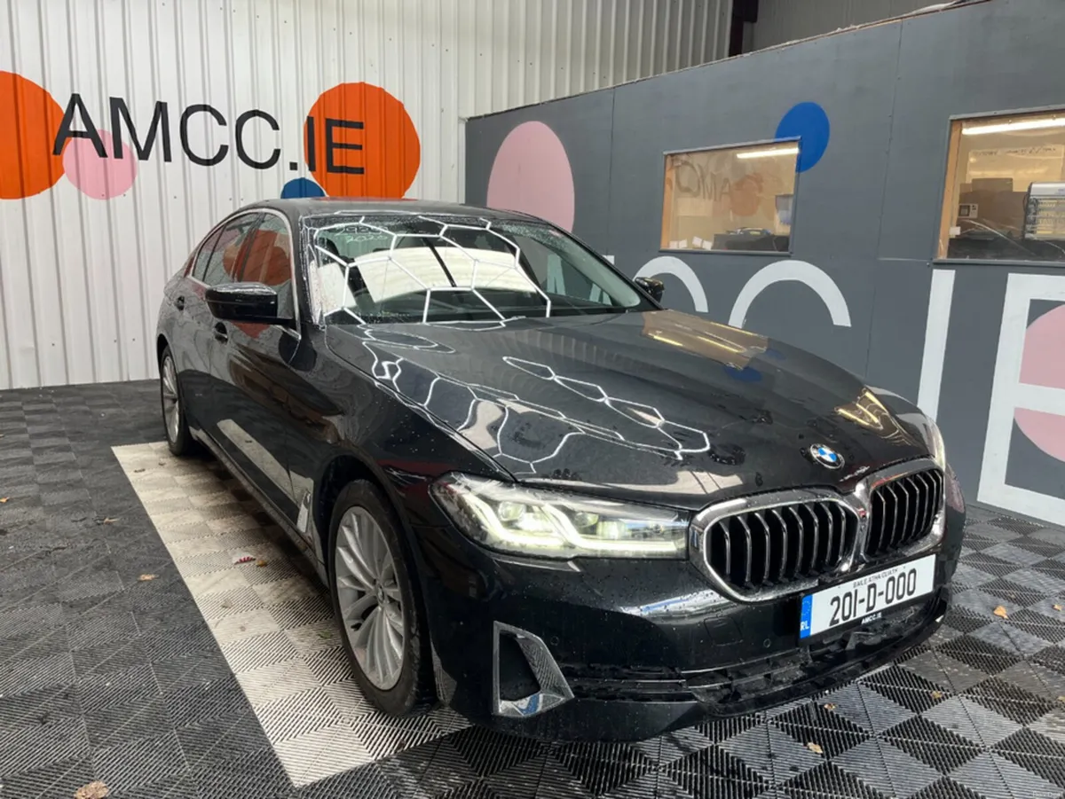 BMW 5-Series 2020 BMW 523E LUXURY 2.0 AUTOMATIC / - Image 1