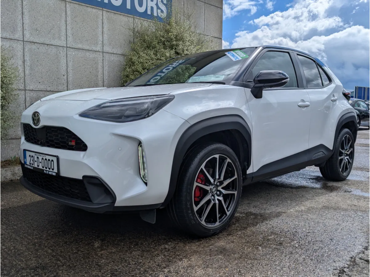 Toyota Yaris Cross GR SPORT HYBRID AUTOMATIC 1.5 P - Image 5