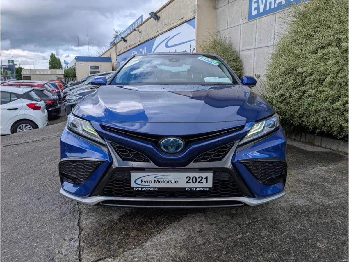 Toyota Camry WS AUTOMATIC HYBRID 2.5 PETROL //HIGH - Image 2