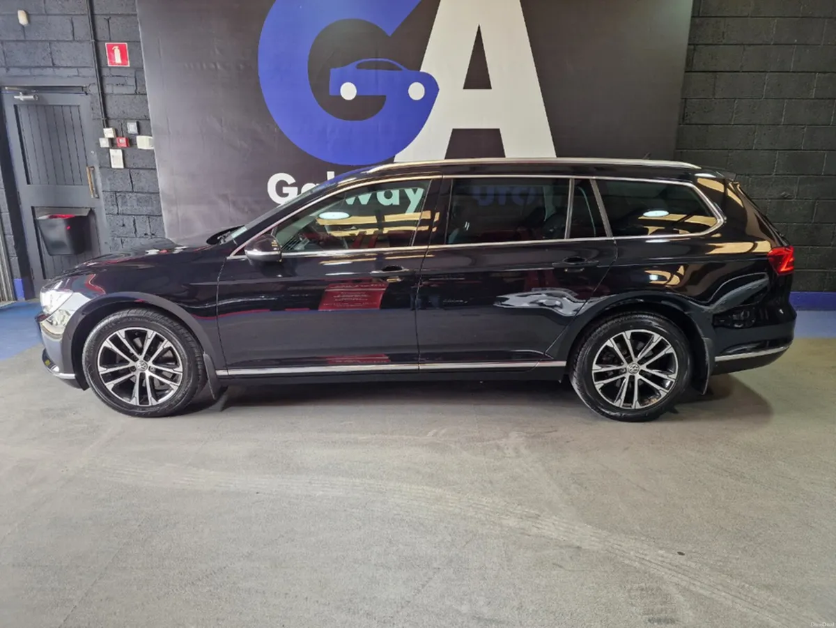 Volkswagen Passat ESTATE 2.0 TDI **VIRTUAL DASH, R - Image 5
