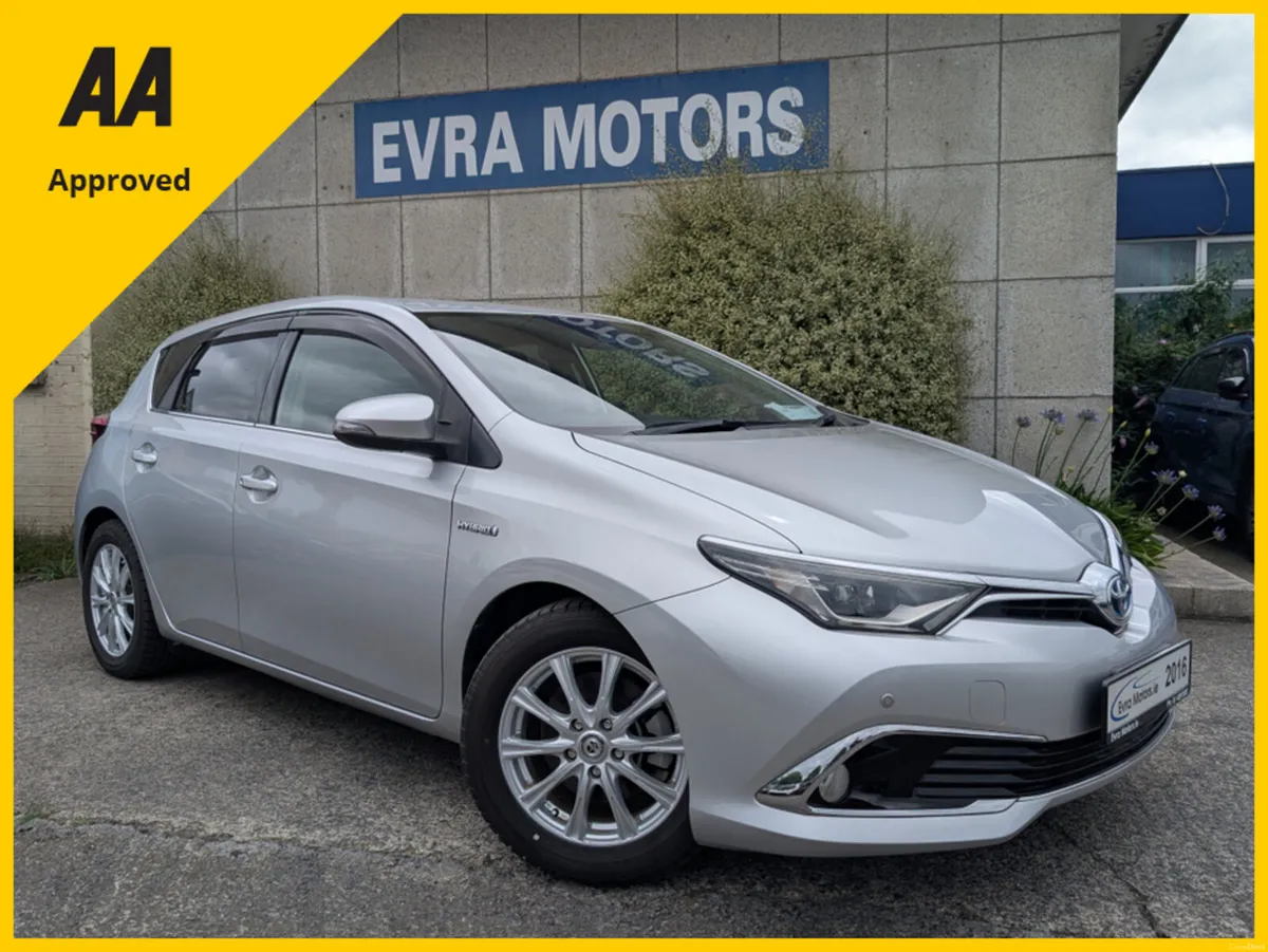 Toyota Auris AUTOMATIC HYBRID 1.8 PETROL //HALF LE - Image 1