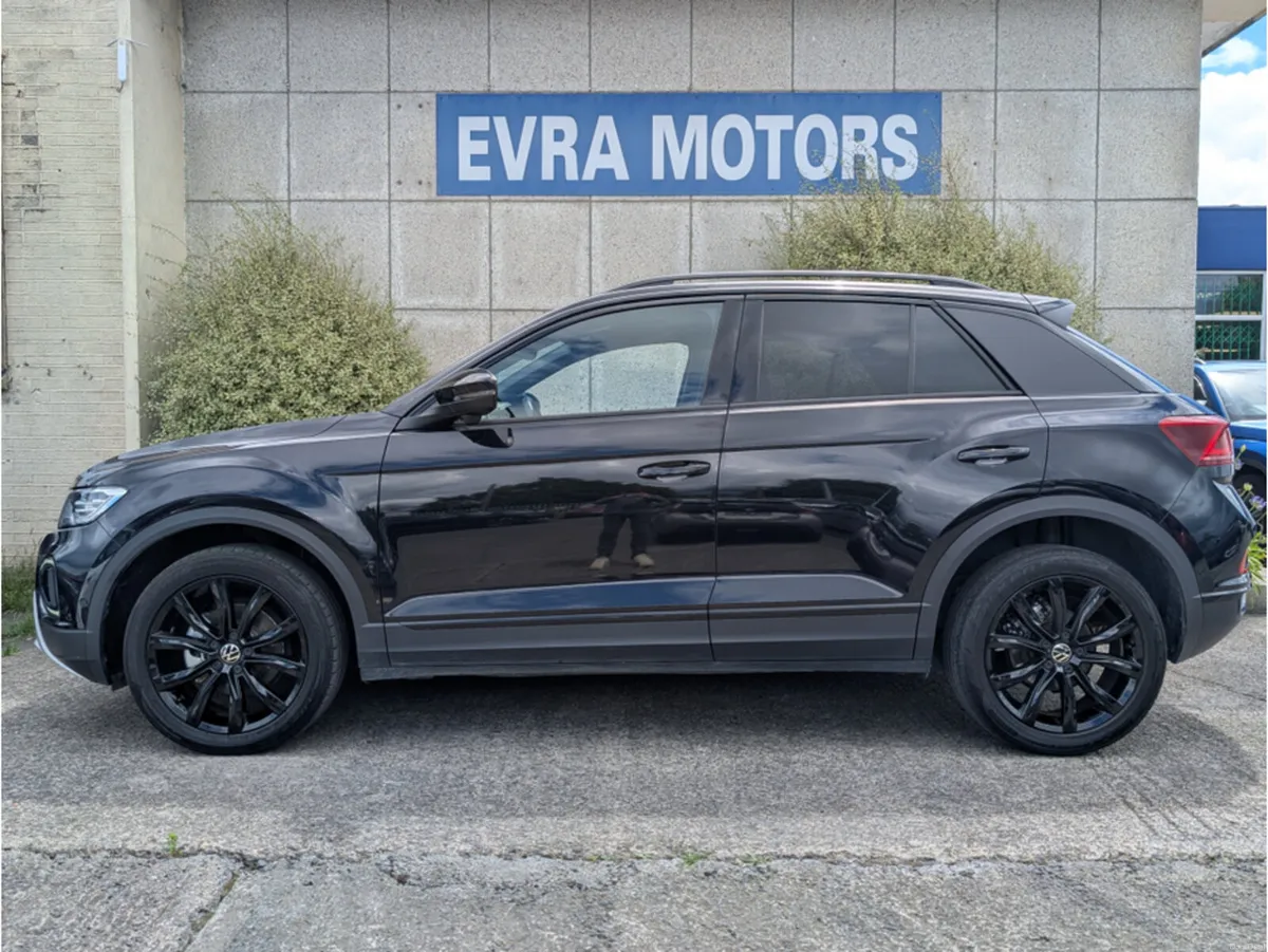 Volkswagen T-Roc STYLE AUTOMATIC 1.5 PETROL //LOW - Image 4