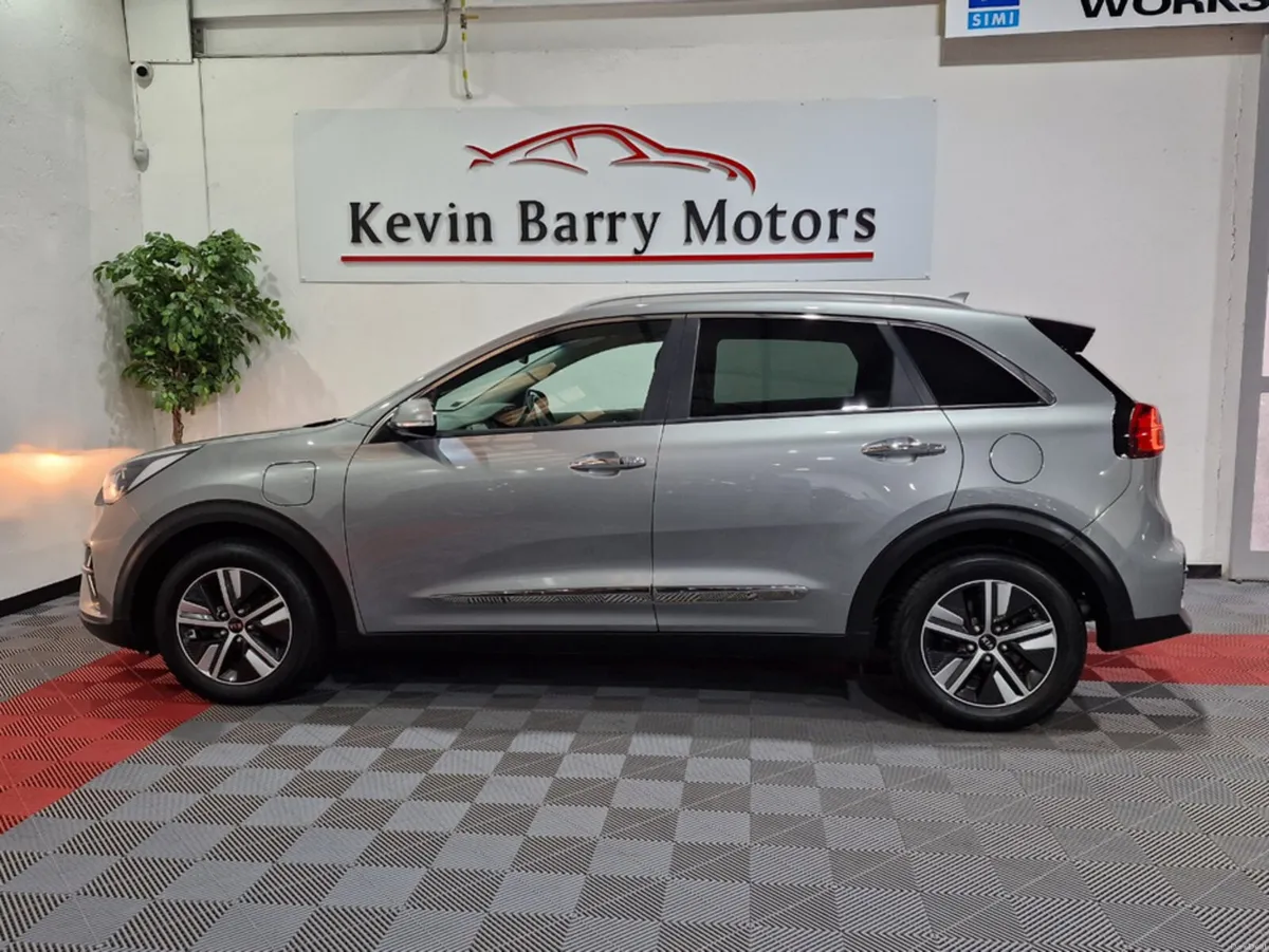 Kia Niro 1.6GDi (PLUG IN HYBRID) AUTOMATIC **ORIGI - Image 4