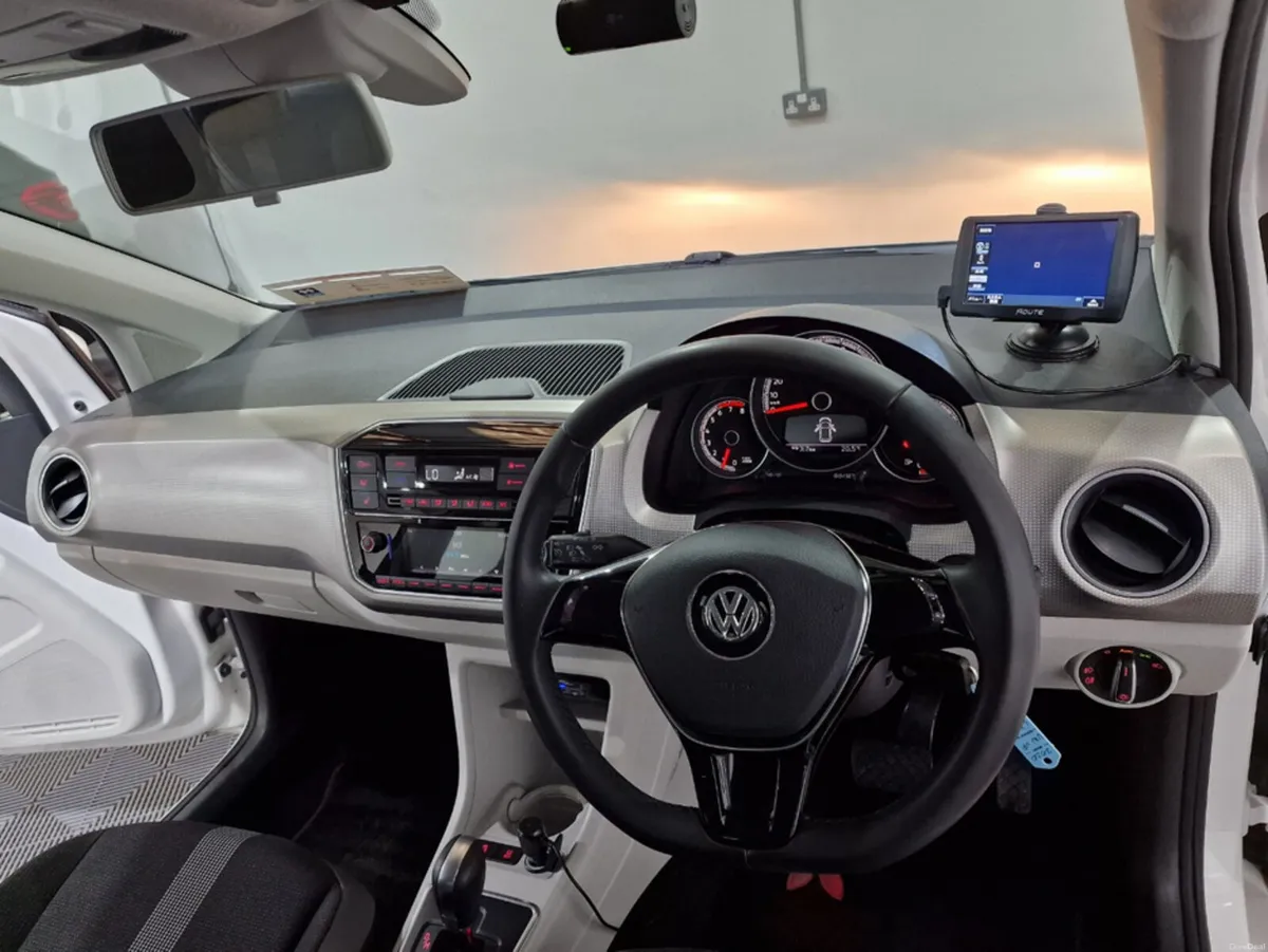 Volkswagen up! 1.0 HIGHLINE AUTOMATIC **TOP SPEC / - Image 6
