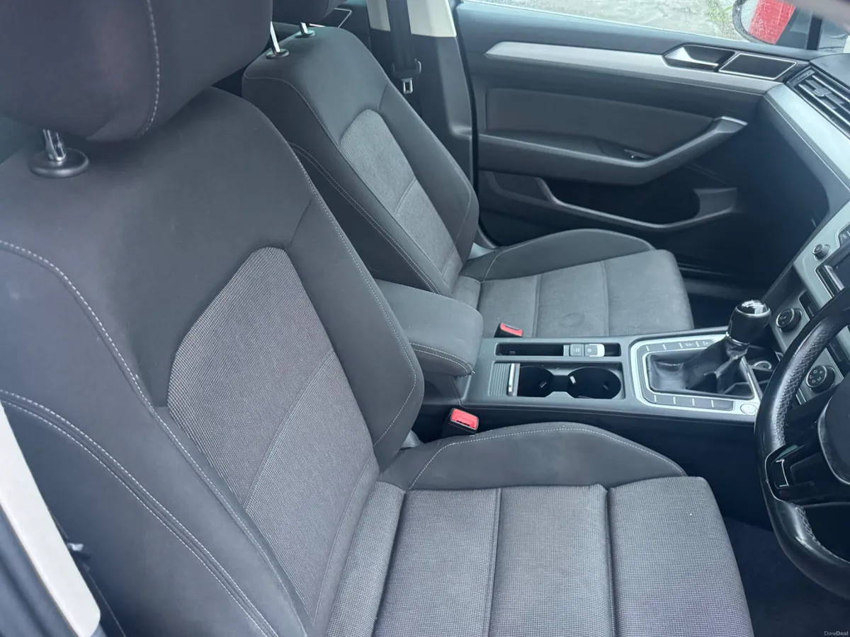 Volkswagen Passat 2015 2.0 tdi - Image 4