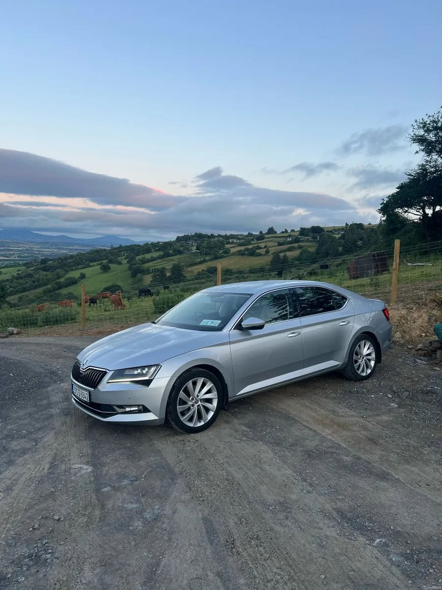 Skoda Superb - Image 1