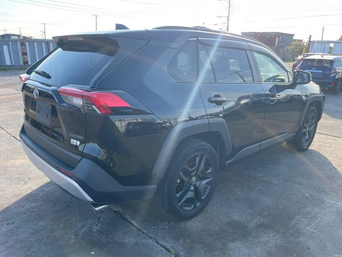 Toyota RAV4 Adventure - Image 2