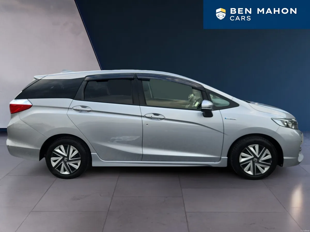 Honda Shuttle Hyrbrid Automatic - Image 6