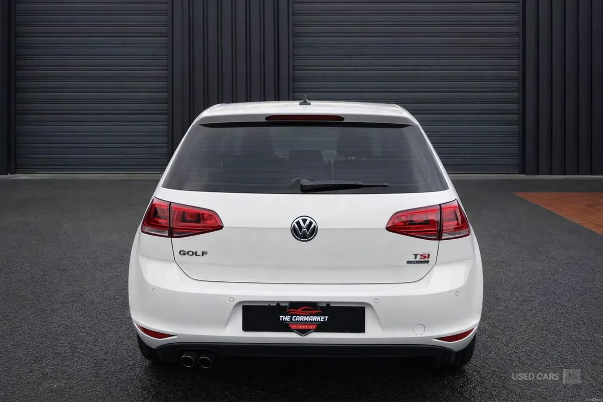 Volkswagen Golf 1.4 TSI Bluemotion Auto 5DR - Image 6