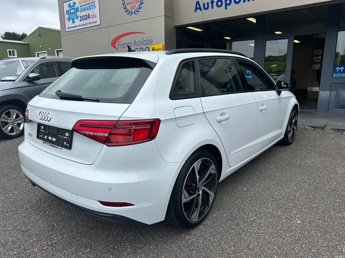 1.4 TFSI BLACK STYLING - SAVE €2000 - Image 2