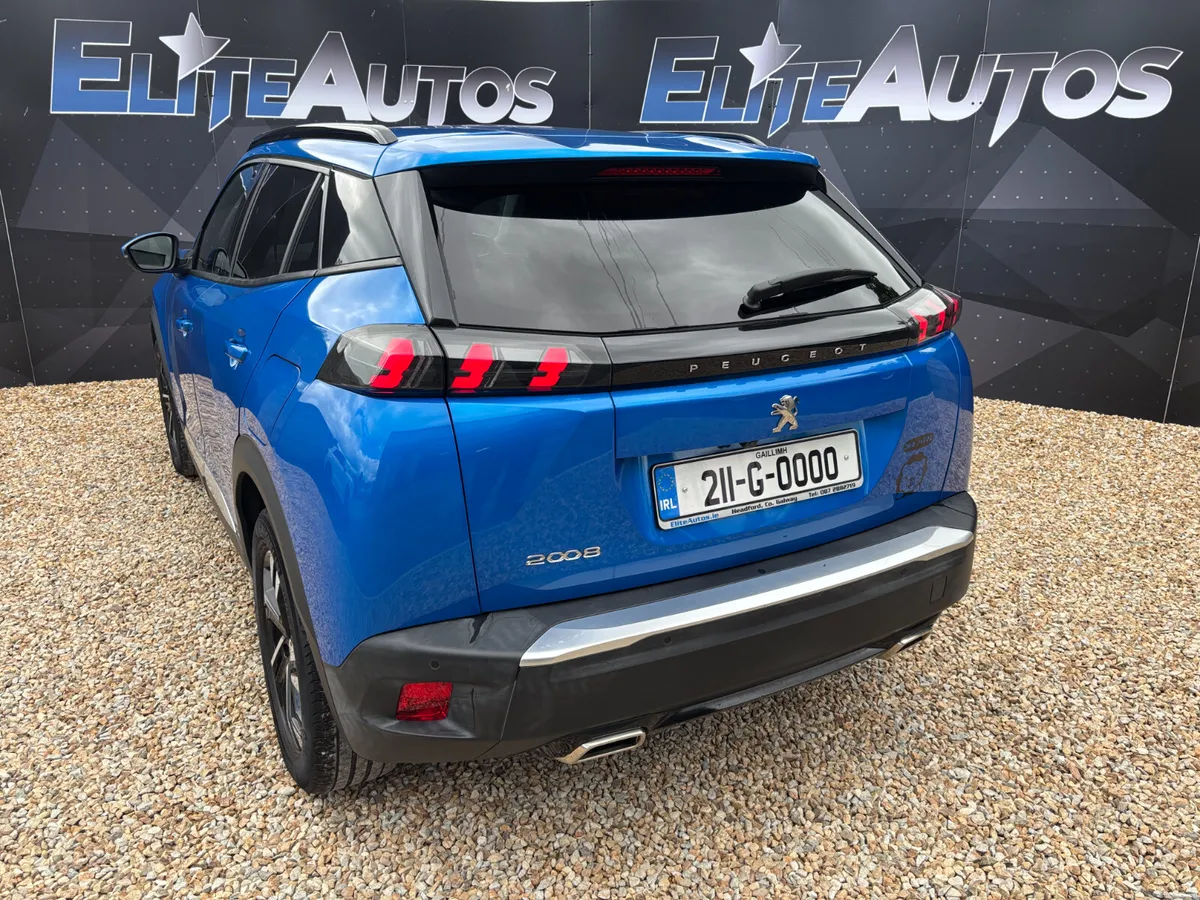 Peugeot 2008 Active Automatic 131 HP 2021 - Image 4