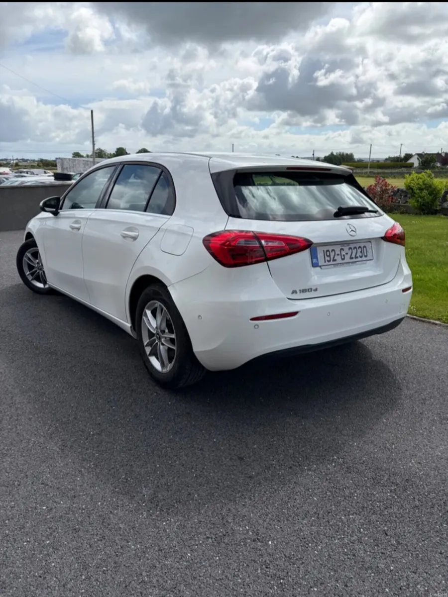 Mercedes-Benz A-Class 2019 A180d - Image 4