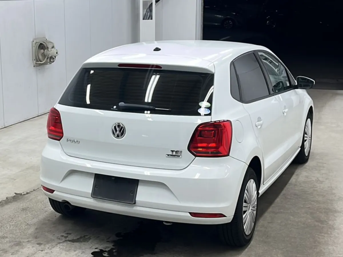 VOLKSWAGEN POLO 1.2 TSI AUTO 2015 - Image 2