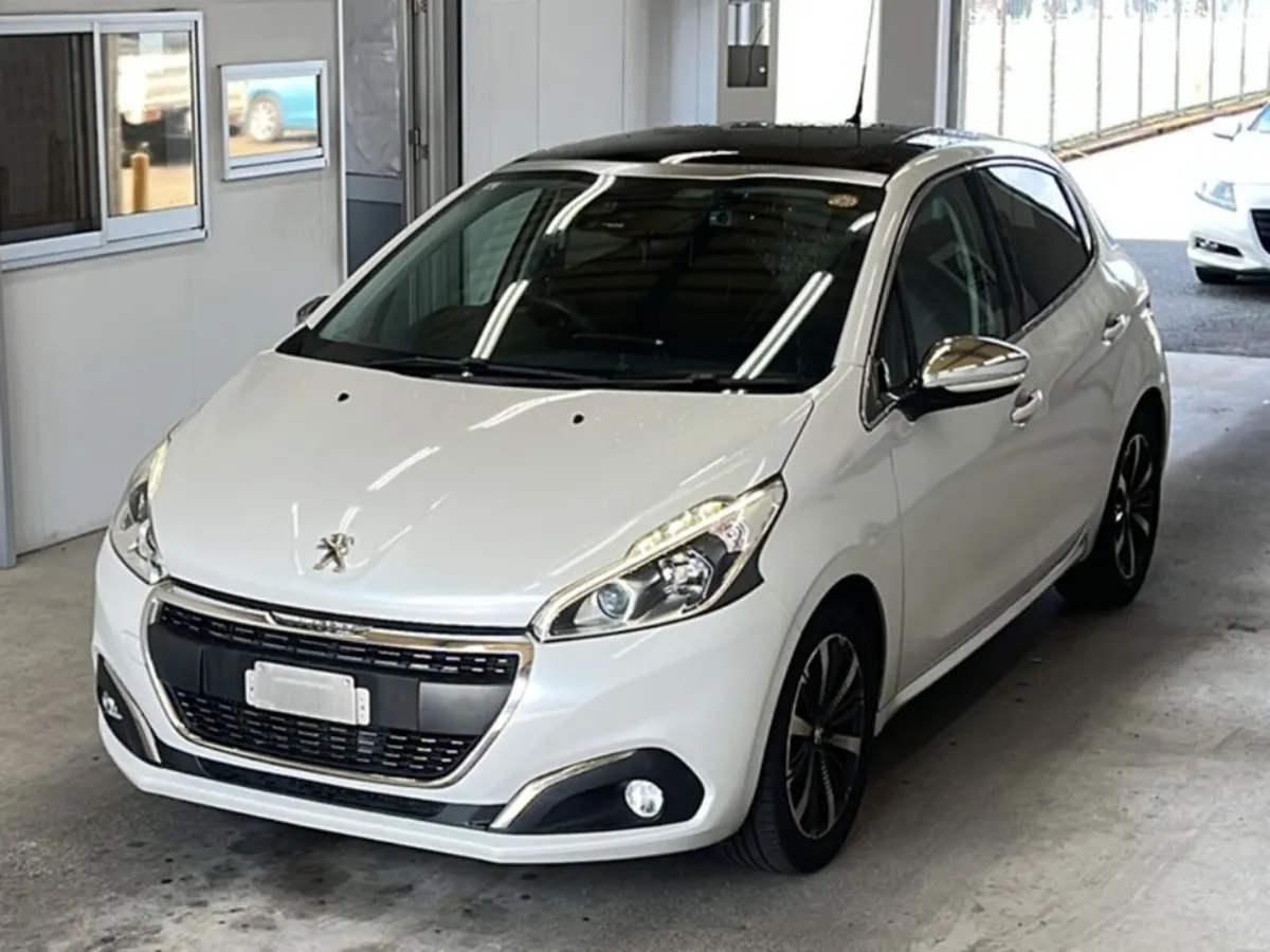 PEUGEOT 208 1.2 ALLURE AUTO 2017 - Image 1