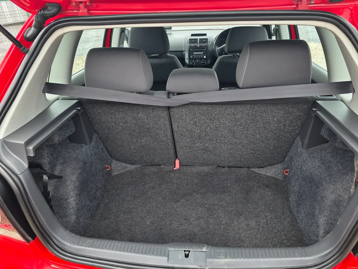 Volkswagen Polo 2010 - Image 6