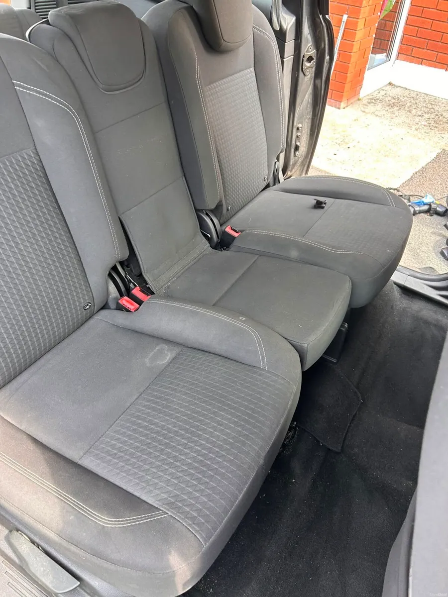 Ford C-Max 7 seater - Image 4