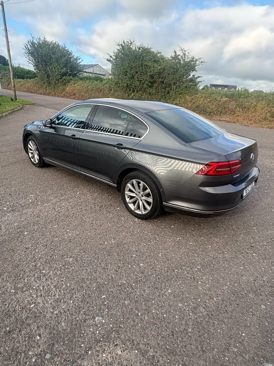2016 VW Passat - Image 4