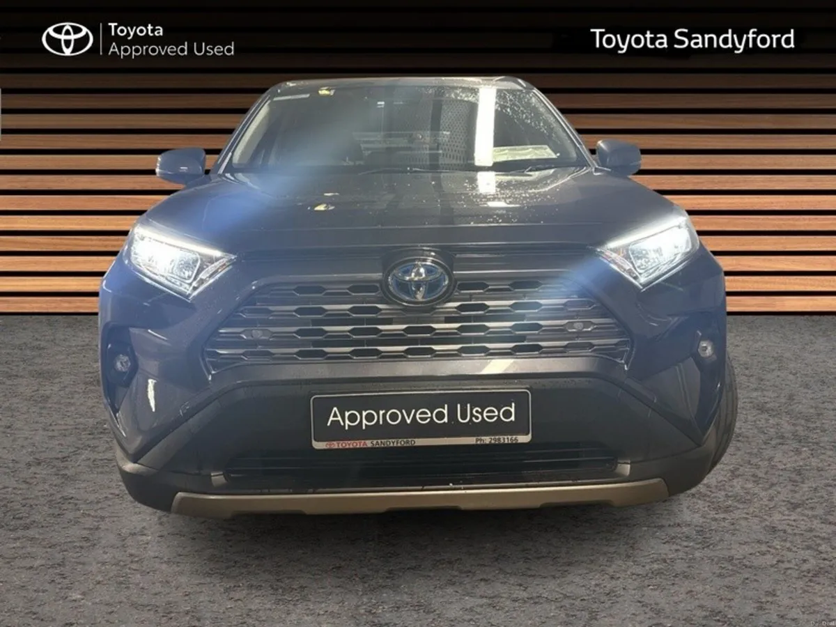 Toyota RAV4 HYBRID SOL // LEATHER HEATED SEATS // - Image 5