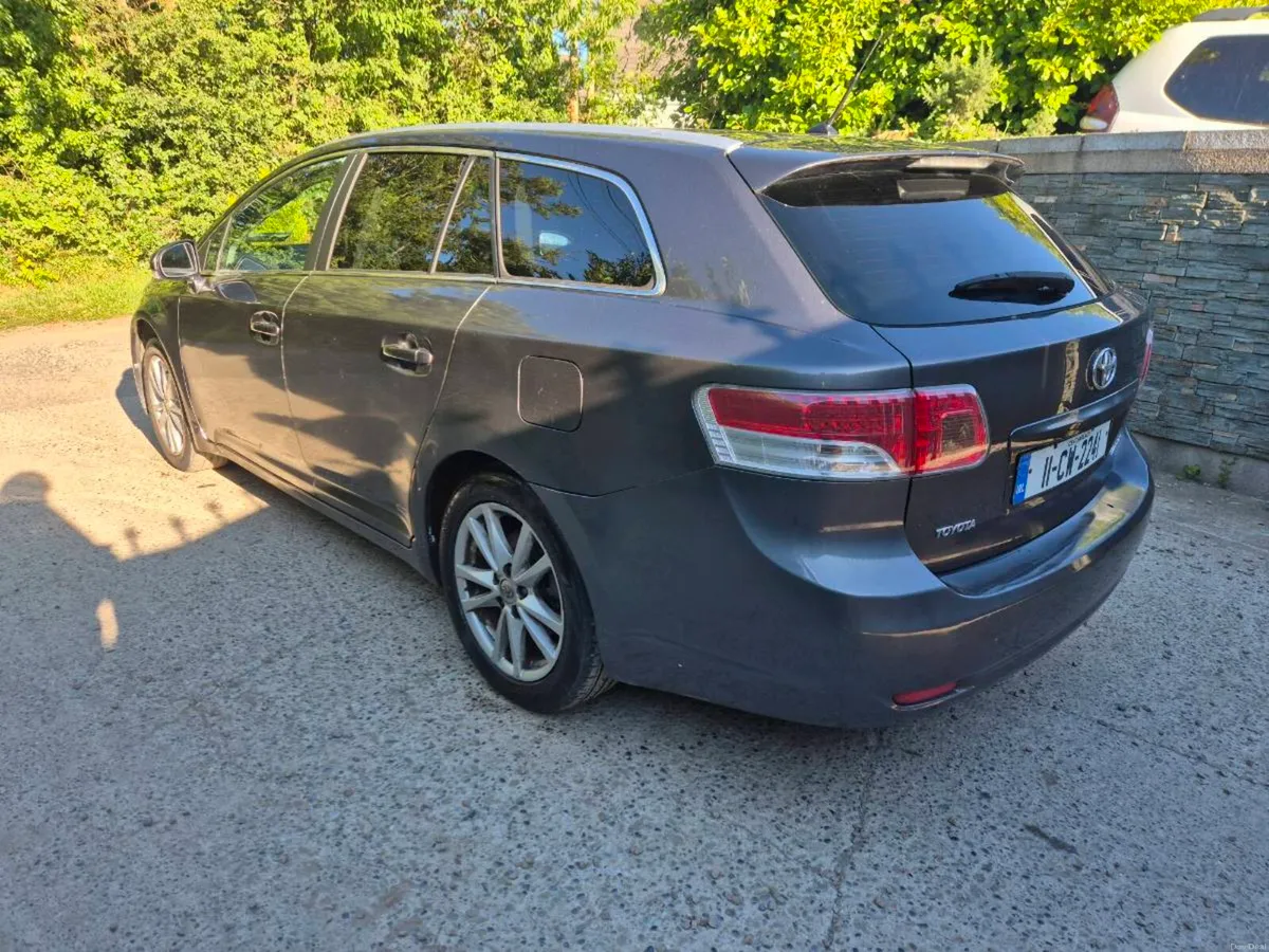 Toyota avensis - Image 4