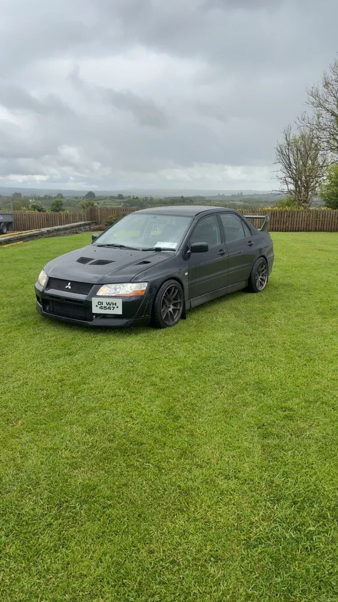 Mitsubishi Evo 7 - Image 1