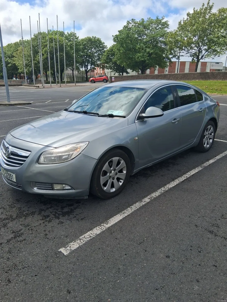 Vauxhall Insignia 2011 - Image 2