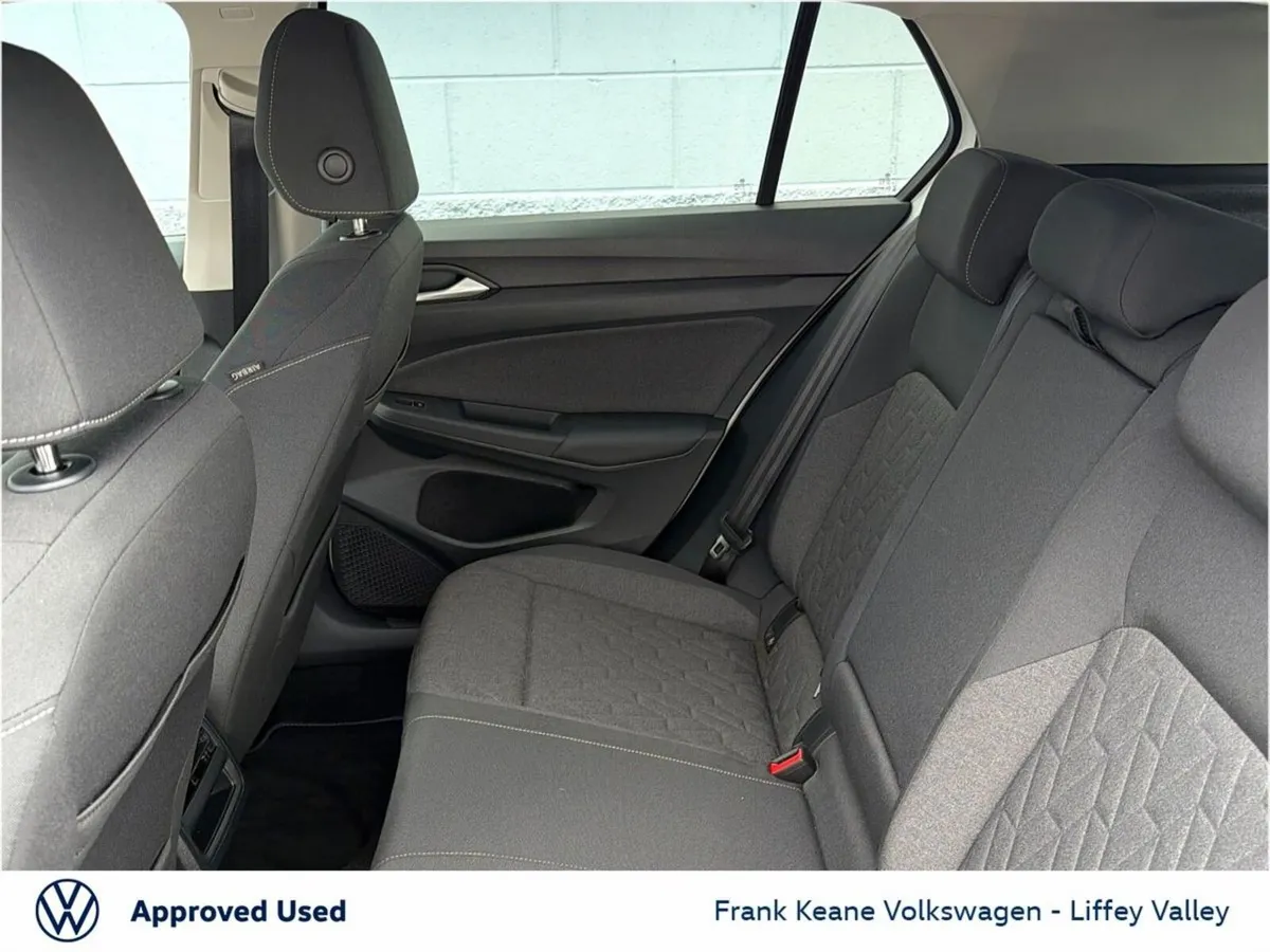 Volkswagen Golf EDITION 75 2.0 TDI 116HP *PURE WHI - Image 6