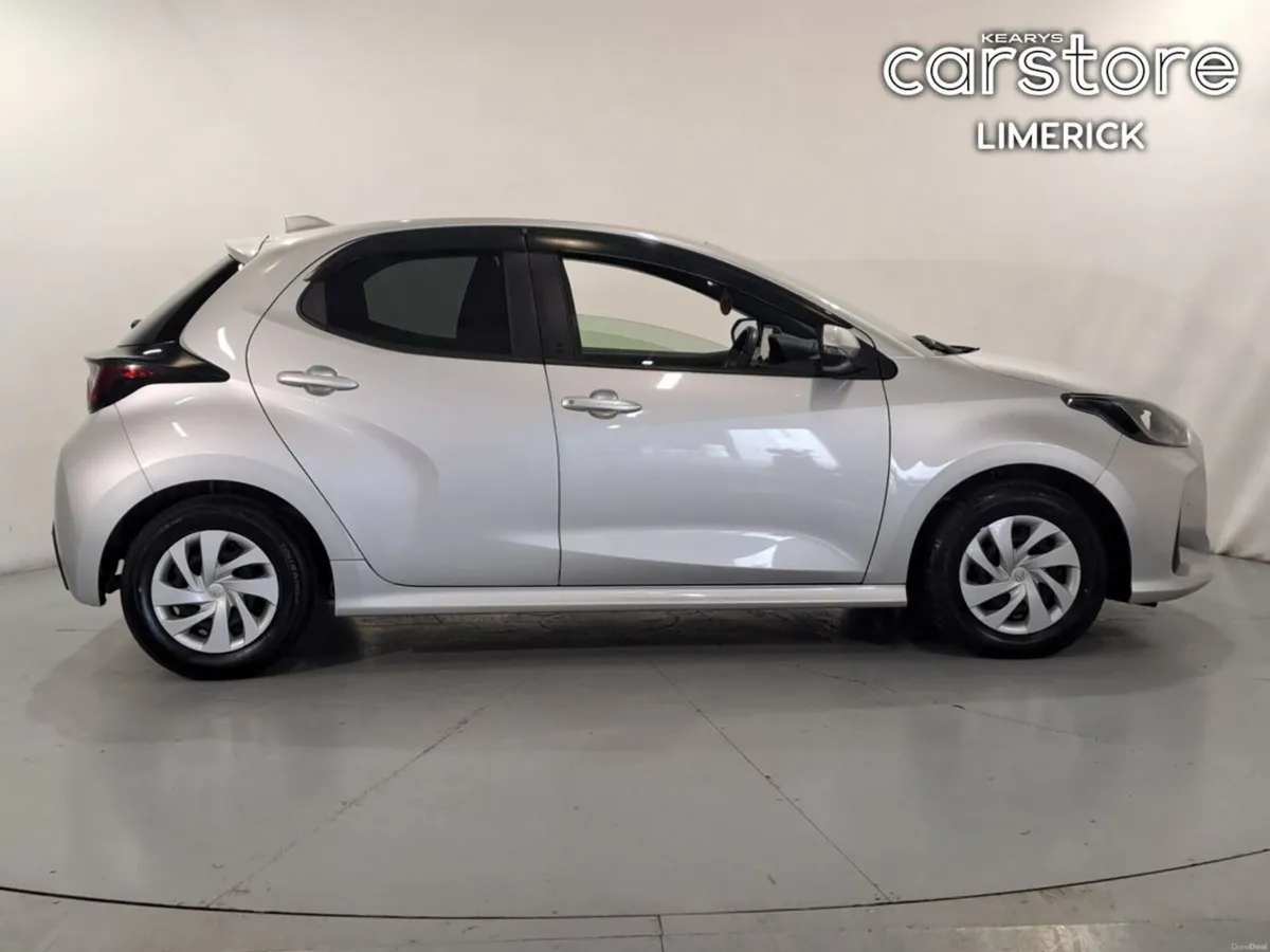 Toyota Aqua 1.5 - Image 2