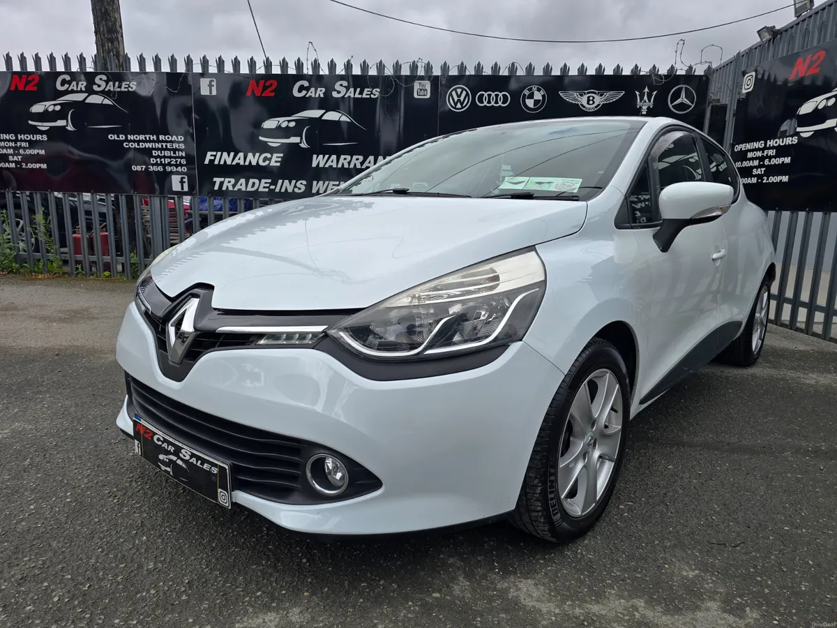 152 Renault Clio 1.1 Petrol, LOW MILES, NEW NCT - Image 4