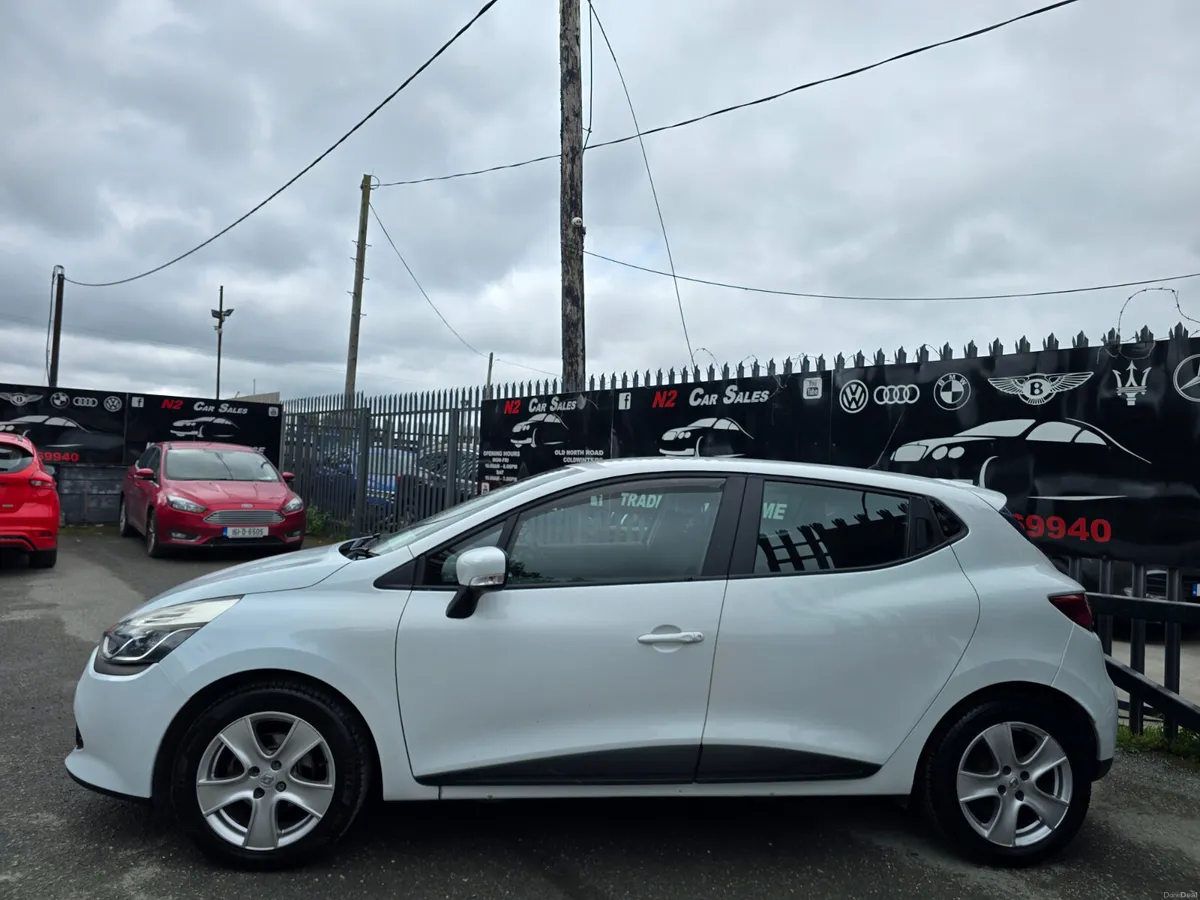 152 Renault Clio 1.1 Petrol, LOW MILES, NEW NCT - Image 6
