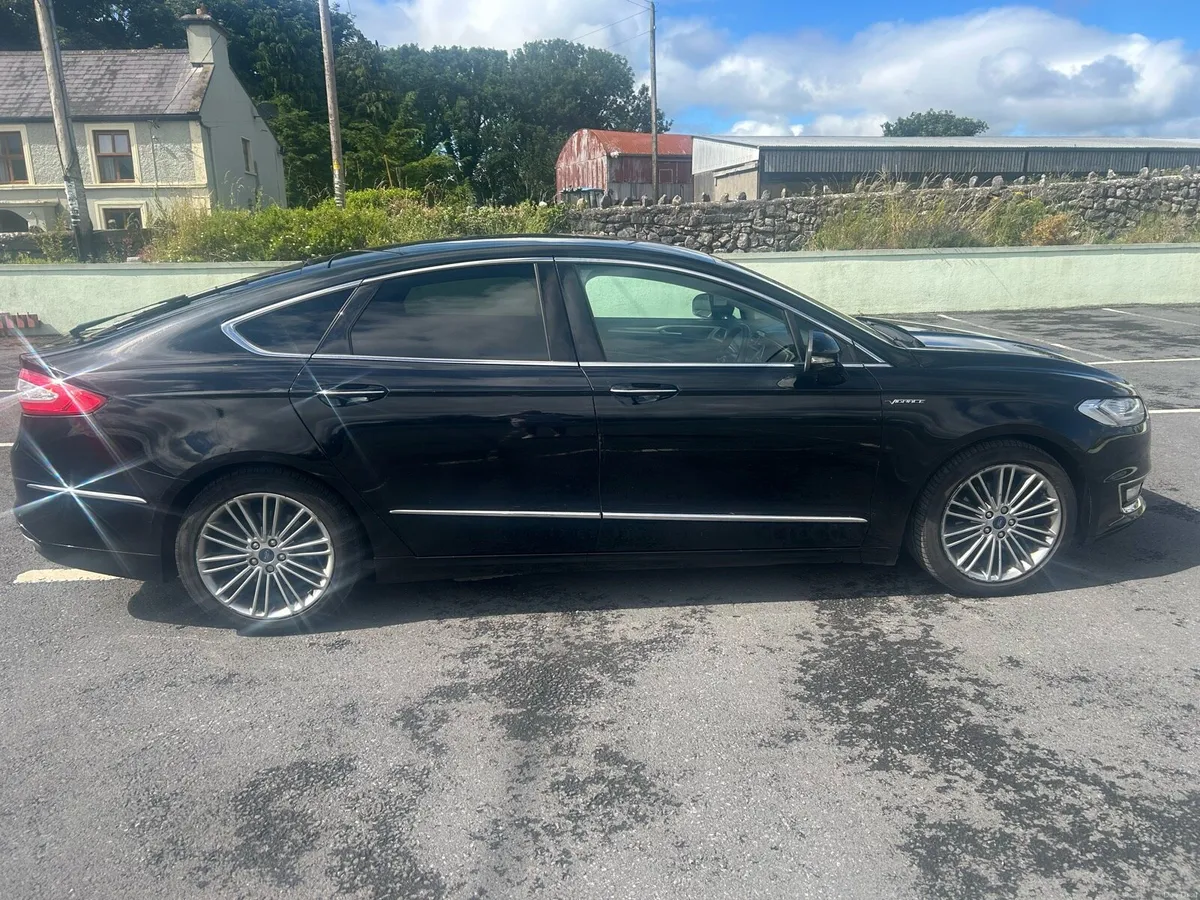 2018 Ford Mondeo Vignale - Image 2