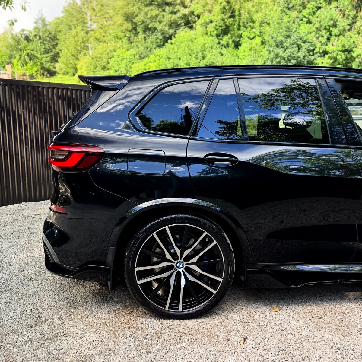2021 (211) BMW X5 45E M-Sport Pro *LOW MILES* - Image 4