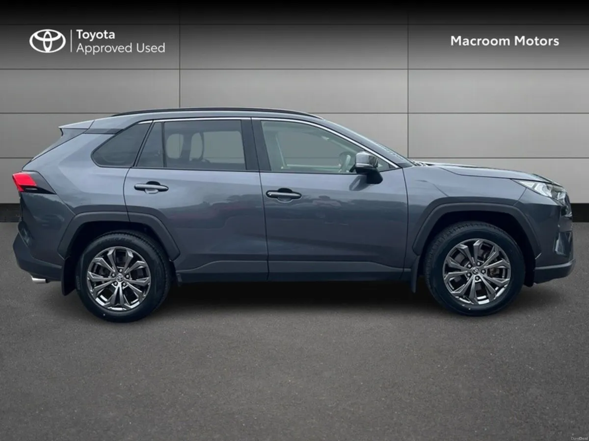 Toyota RAV4 RAV4 HYBRID SOL Stunning car!! - Image 3