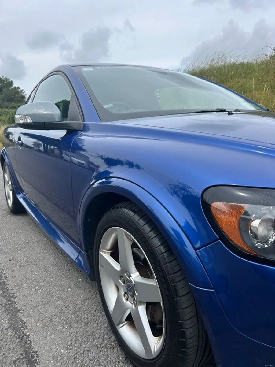 2009 Volvo C30 R Design - Image 2