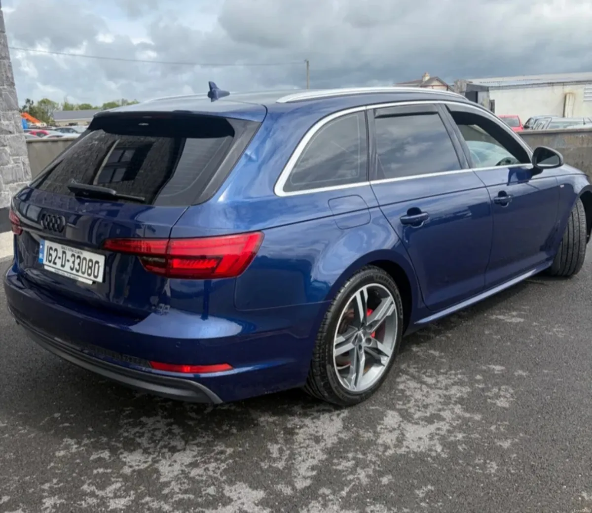 Audi A4 2016 sline - Image 4