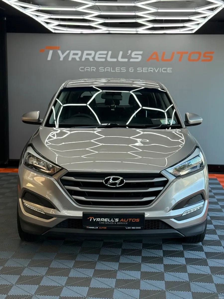 Hyundai Tucson 1.7D Premium Manual 2017 - Image 3