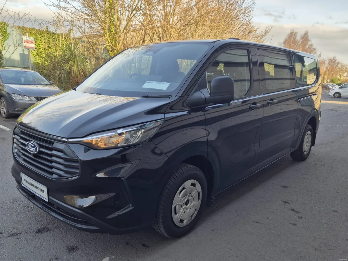FORD TRANSIT CUSTOM KOMBI / 2026 / 9 SEATER / WAV! - Image 2