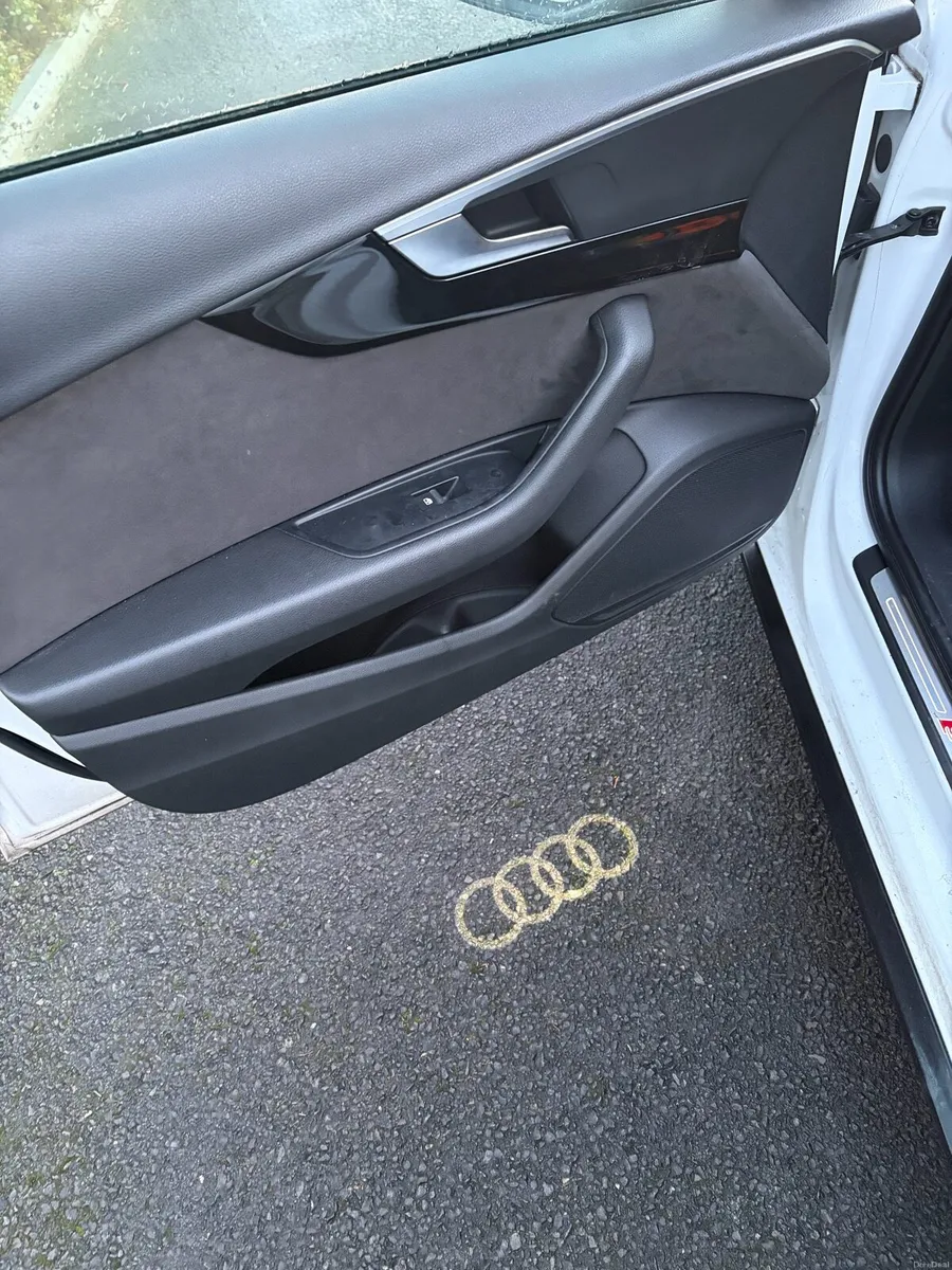 Audi A4 sline black edition - Image 4
