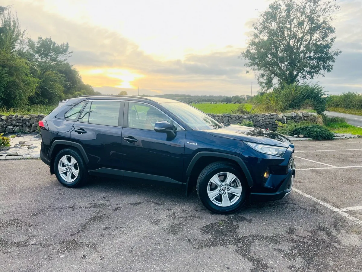 RAV4 hybrid 2020 model - Image 2