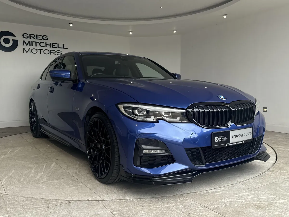 BMW 3-Series 2022 - Image 3