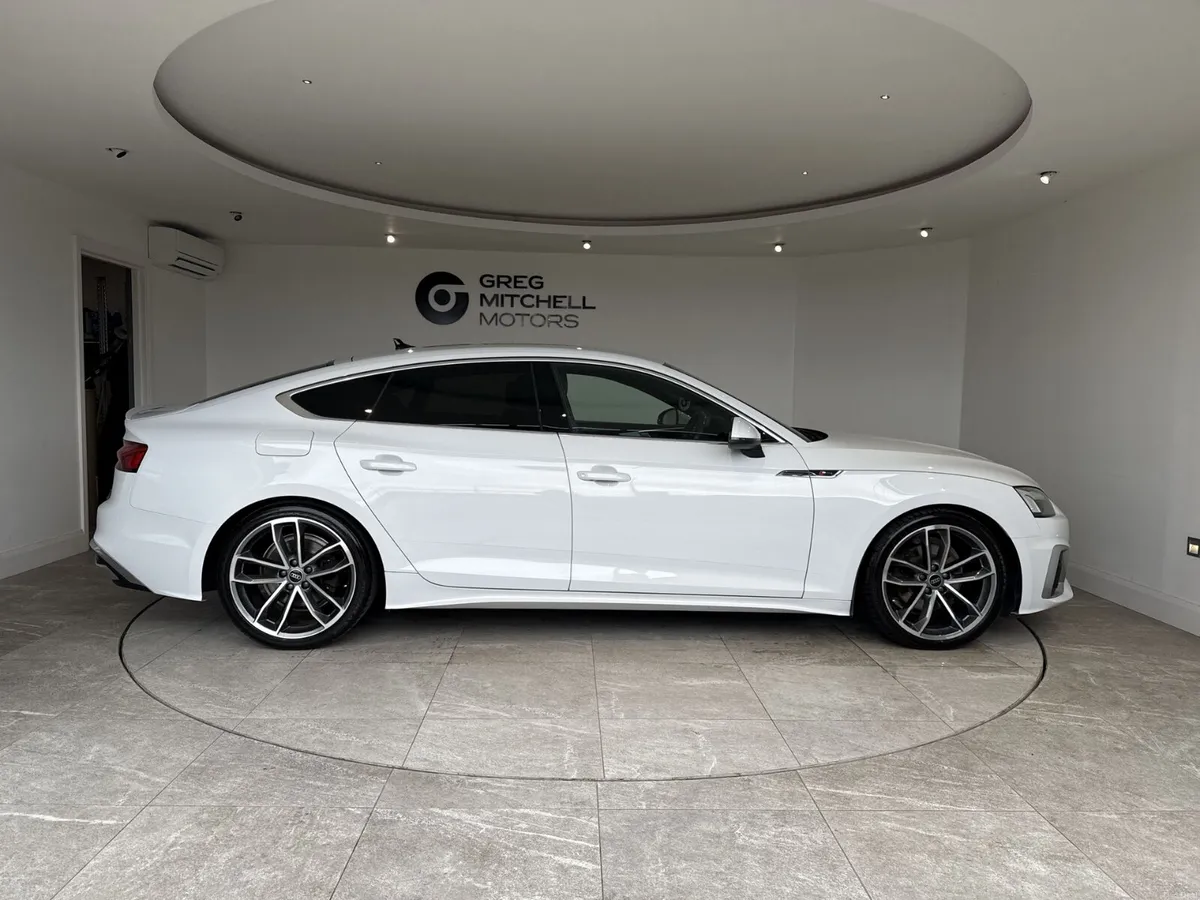 Audi A5 2023 - Image 4
