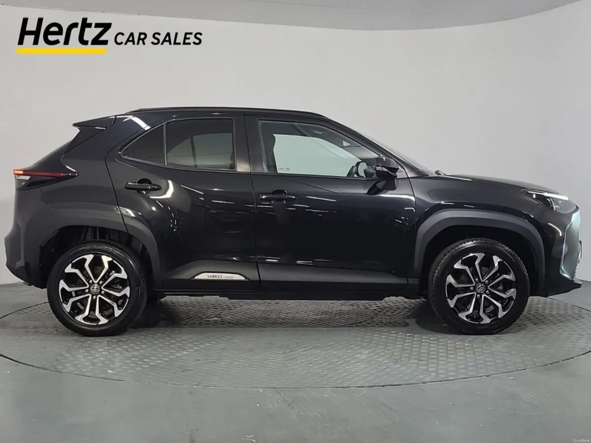 Toyota Yaris Cross DESIGN HEV 1.5 Petrol Automatic - Image 3