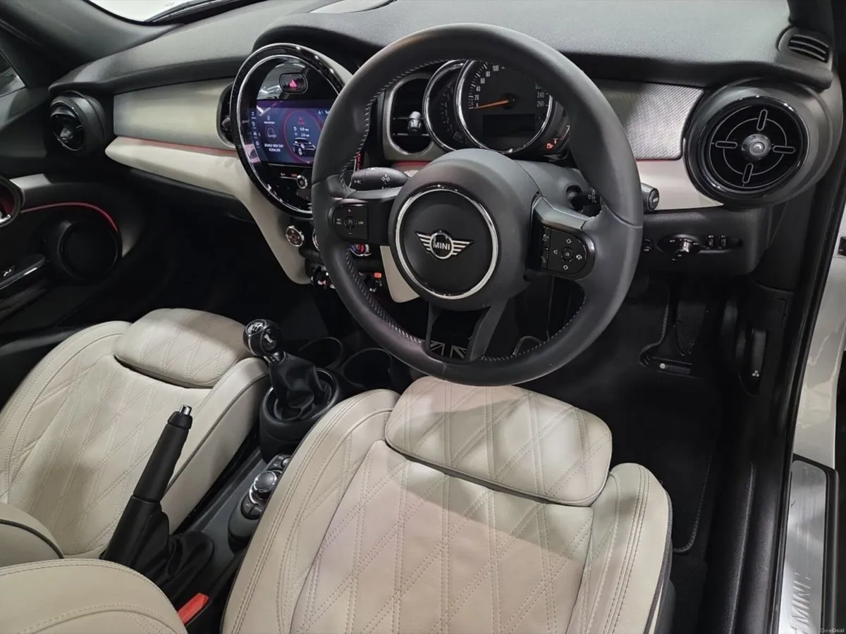 Mini Cooper Cooper Exclusive - Image 6