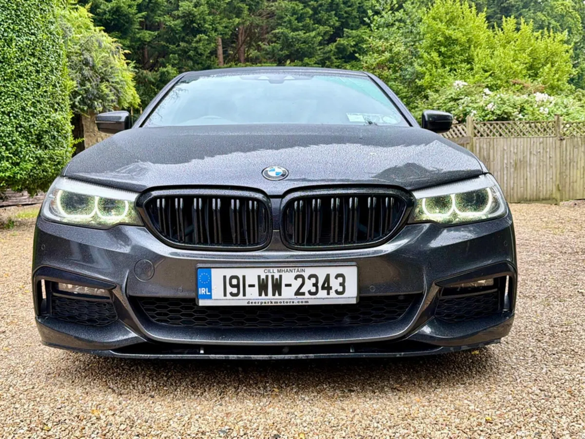 BMW 5-Series 520D G30 M SPORT - Image 4