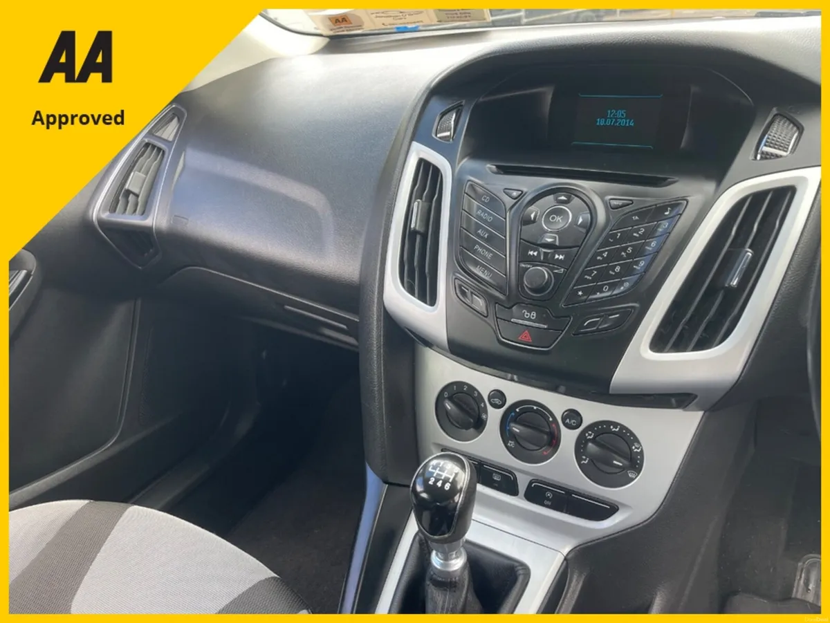 Ford Focus 1.6 TDCI ZETEC FREE DELIVERY - Image 3