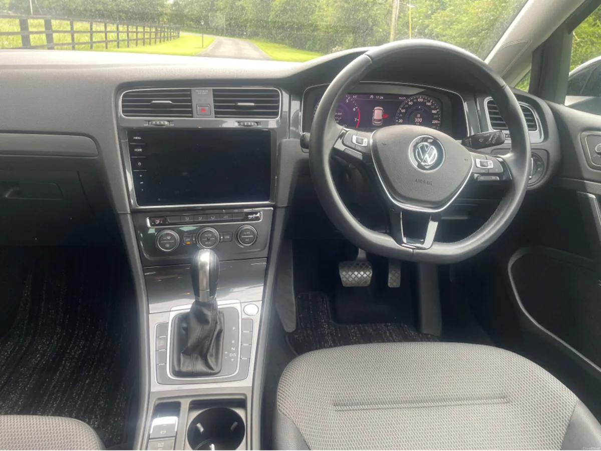Volkswagen Golf Hatchback comfortline - Image 4