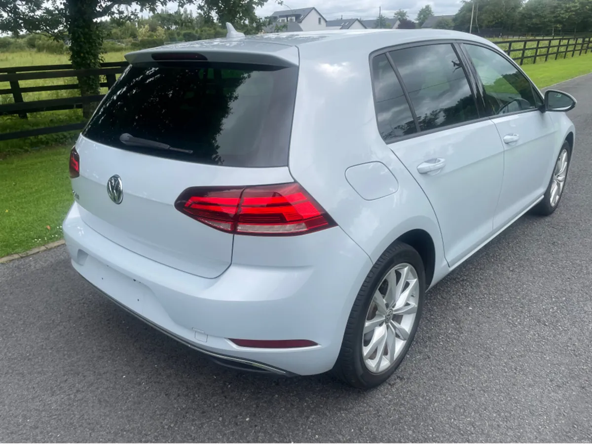 Volkswagen Golf Hatchback comfort line - Image 3